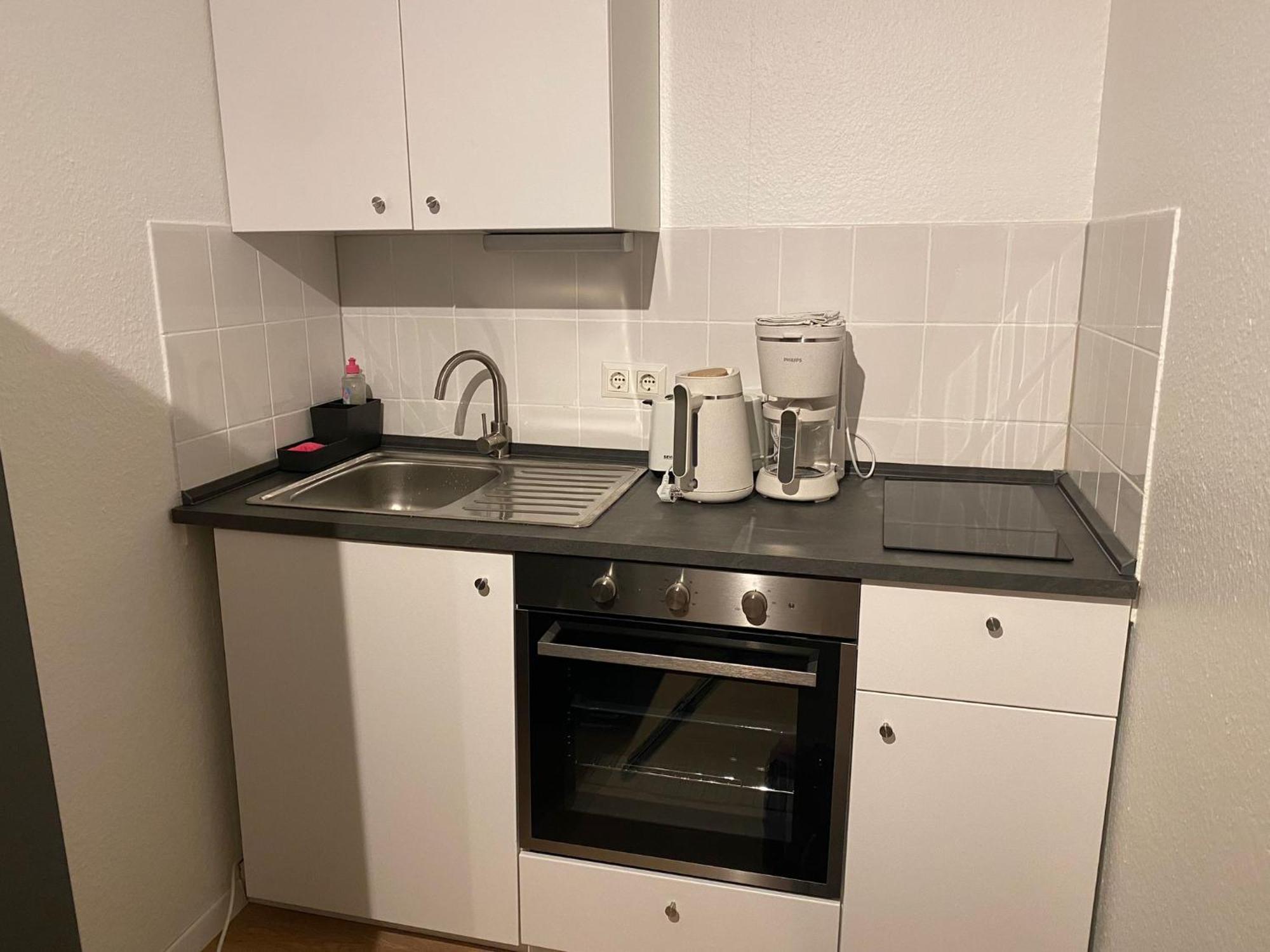 Sweet Home Apartment Hannover West - Contactless Check-In Екстериор снимка