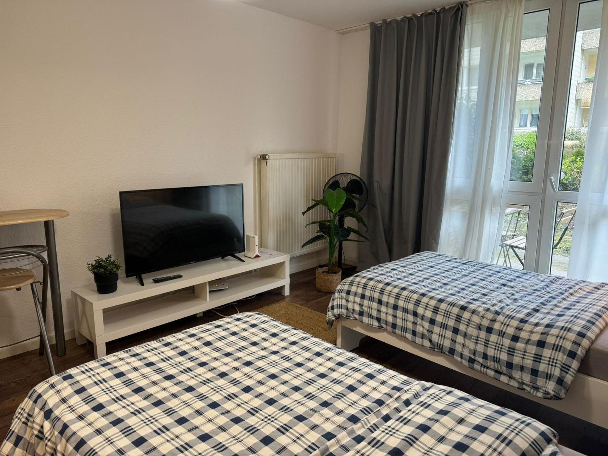 Sweet Home Apartment Hannover West - Contactless Check-In Екстериор снимка